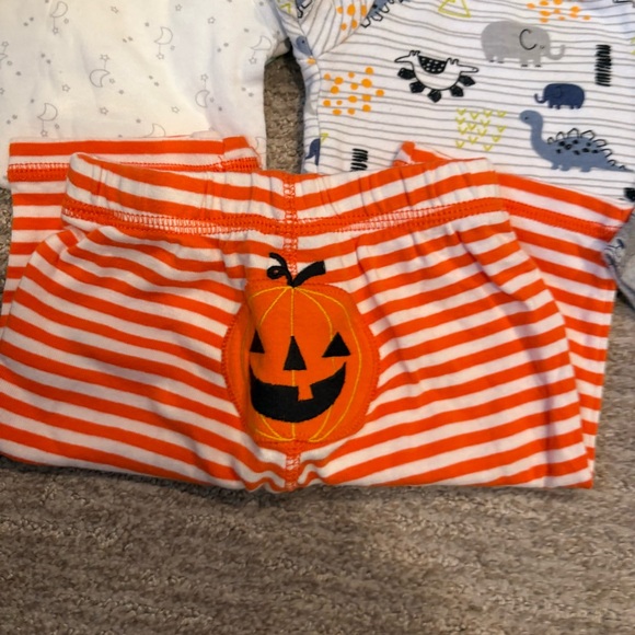 Gerber, Old Navy, Child of Mine Baby 0-3 Month Onesie 8 Piece Lot - Picture 3 of 9